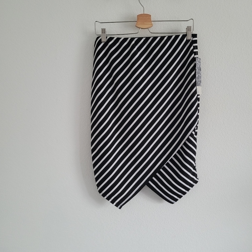 14th & Union stripped pencil skirt